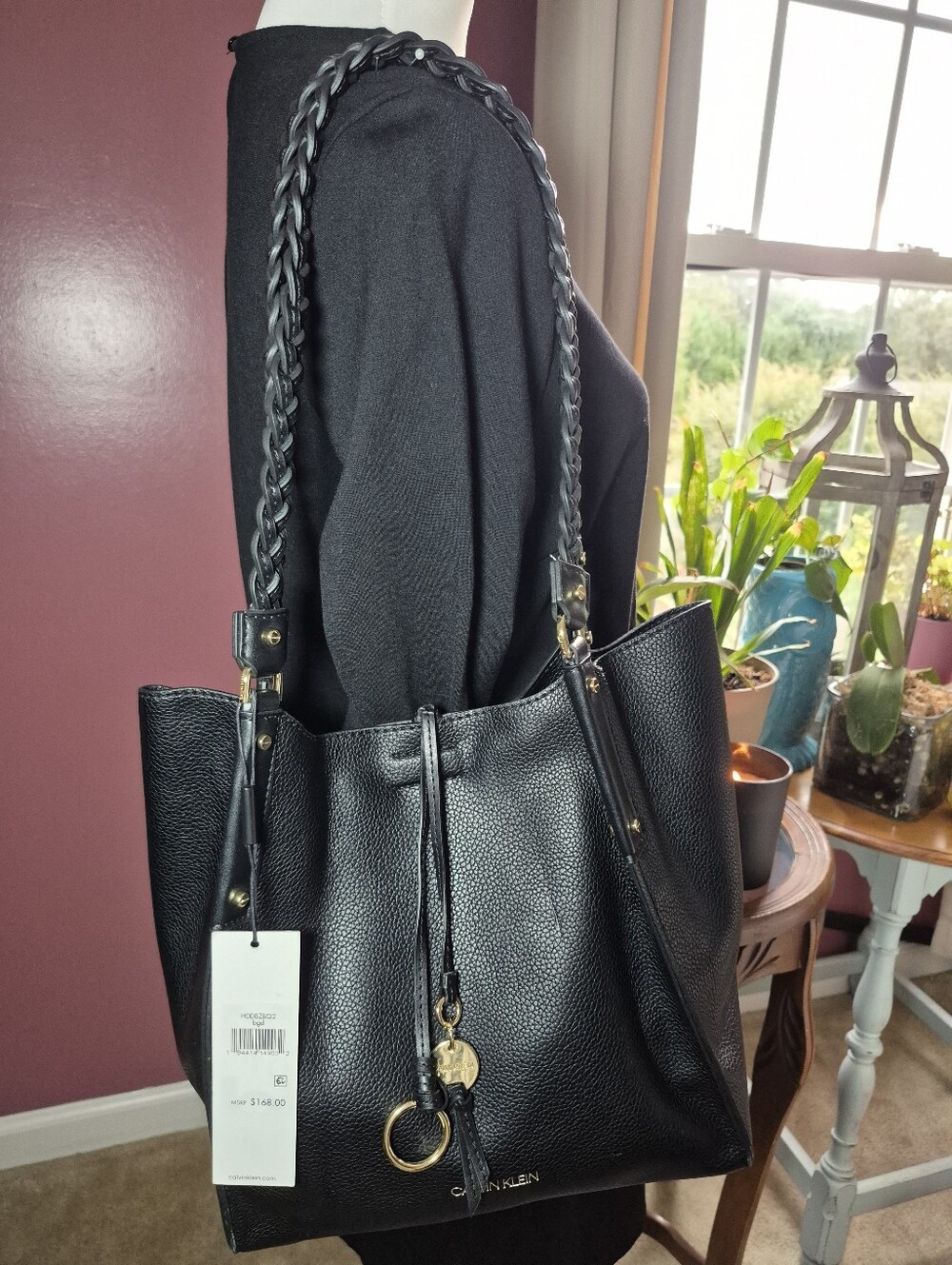 Calvin Klein Shelly Shoulder Bag
